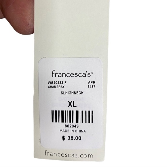 Harper High Neck Tank Top Chambray Embroidered Blue Floral Embroidery Size XL - Picture 3 of 11